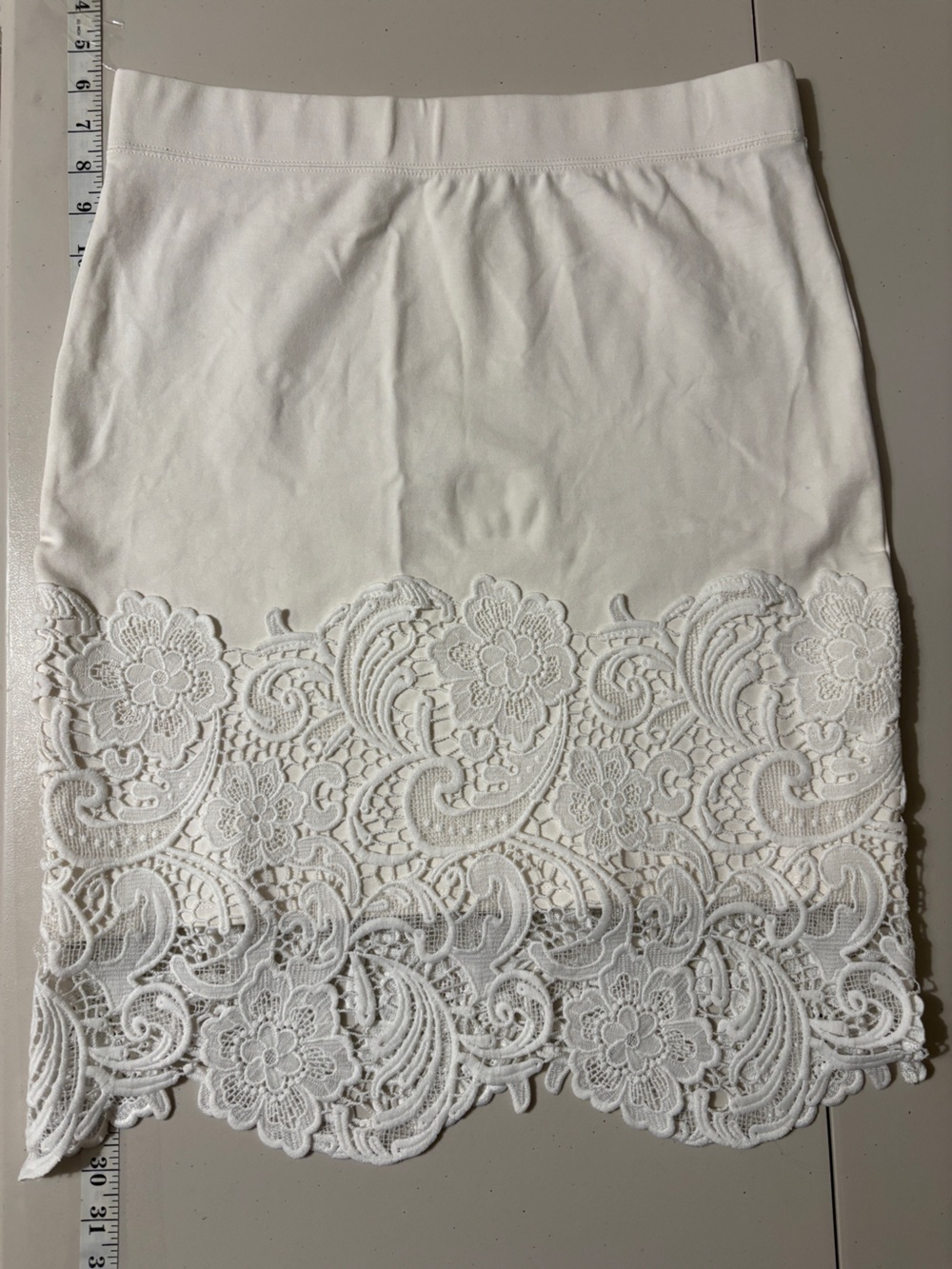 Cream Lace Hem Pencil Skirt Plus Size XL Bodycon Romantic Feminine Pull On Comfy